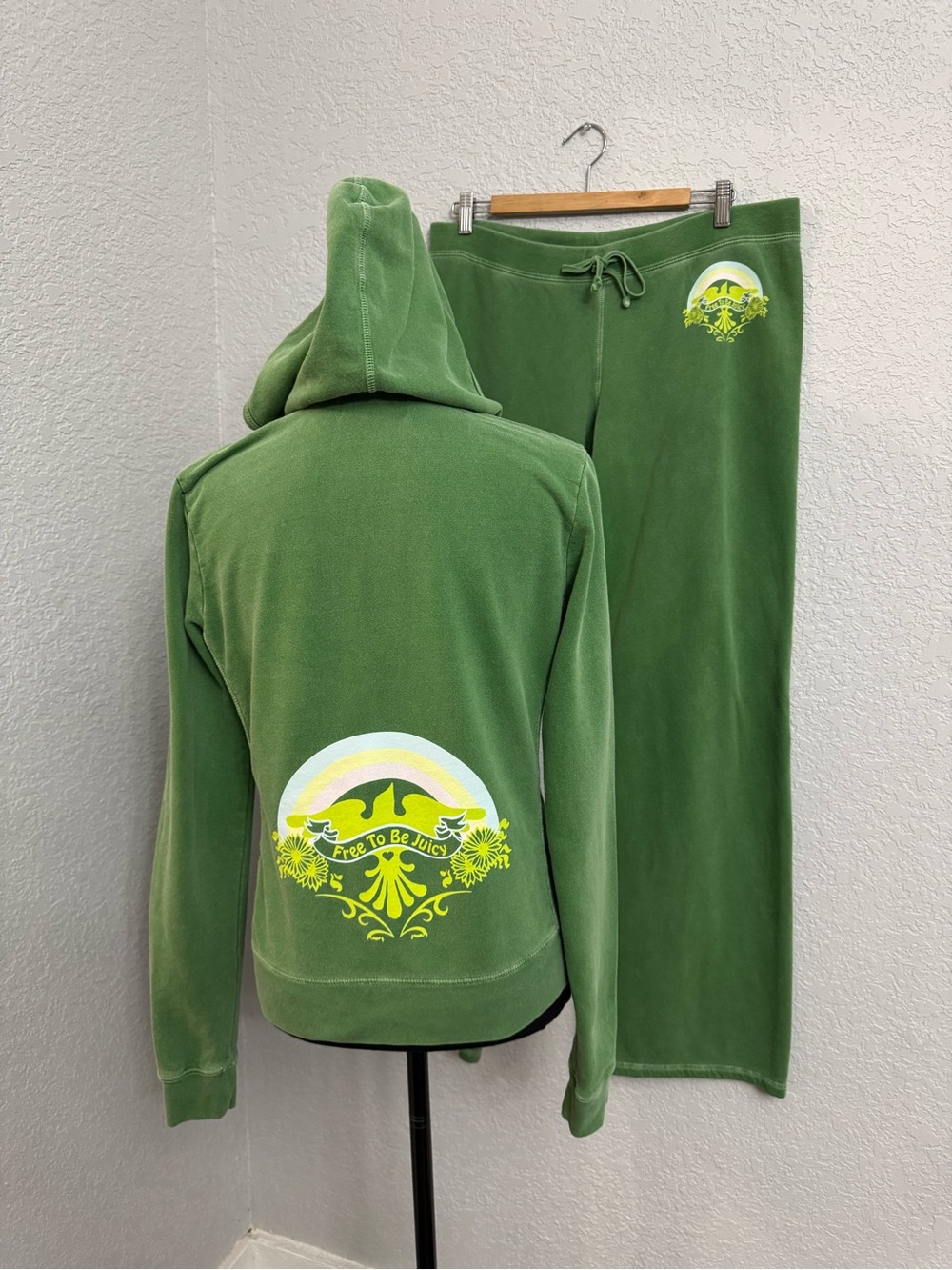 Juicy Couture Vintage Y2K Green Sweat Suit Pants & Hoodie Set